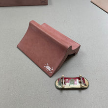 Atlantis Bench